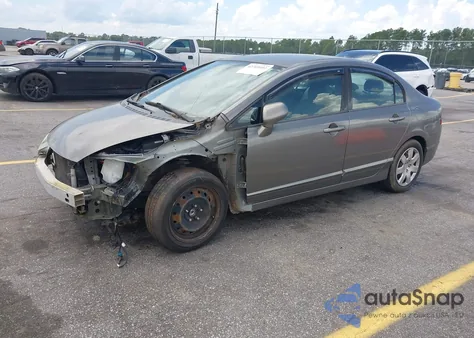 2008 Honda Civic Lx z USA, uszkodzony, nr VIN 1HGFA15558L004302